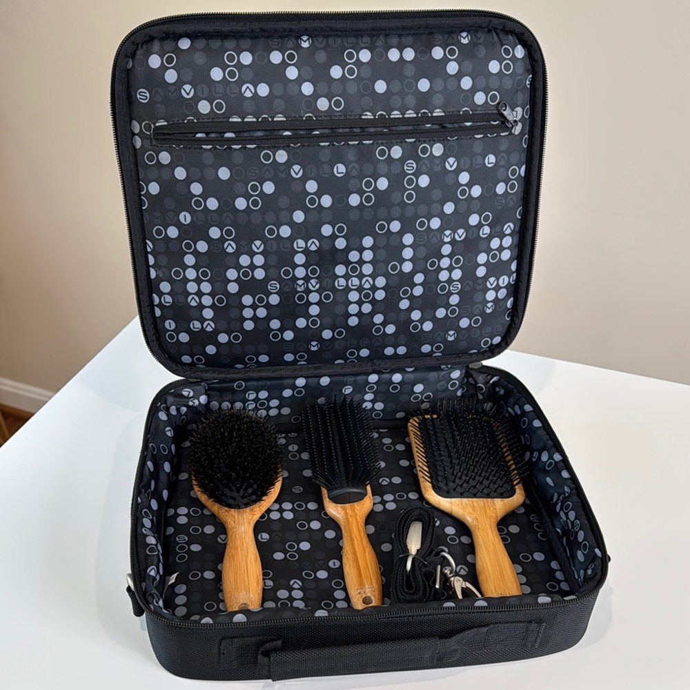 Sam Villa Signature Series Deluxe 3 Piece Brush Set with Case.